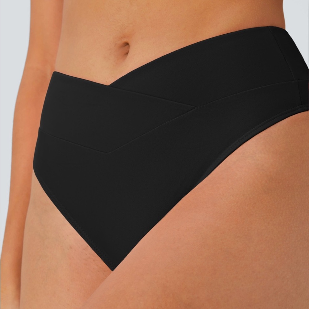 Halara Crossover Bikini Bottom Swimsuit in Black